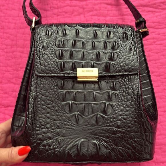 Brahmin Elegant Black patent leather Crocodile-Embossed Crossbody Bag - Picture 8 of 14